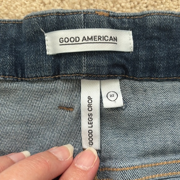 Good American Distressed Blue Denim “Good Legs Crop” Cropped Jeans Size 22 - Picture 4 of 6